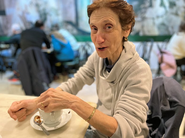 Madrid, Sr. Linda eating churros