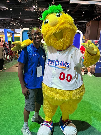 Makiyah Blackwood with mascot