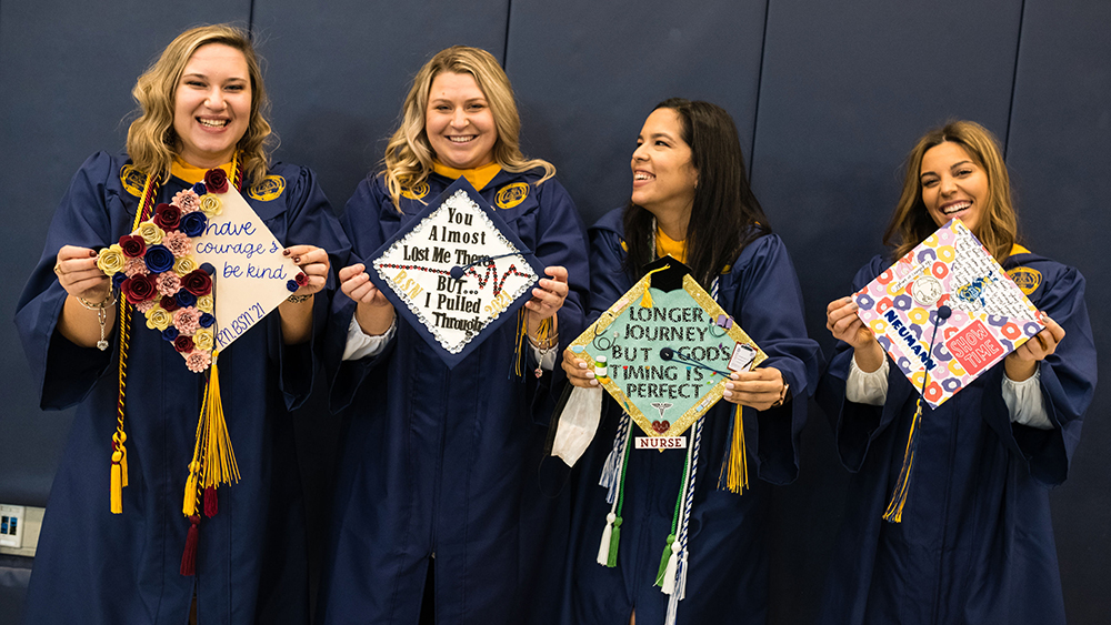 Winter Graduates Mask Up, Spread Out, and Celebrate