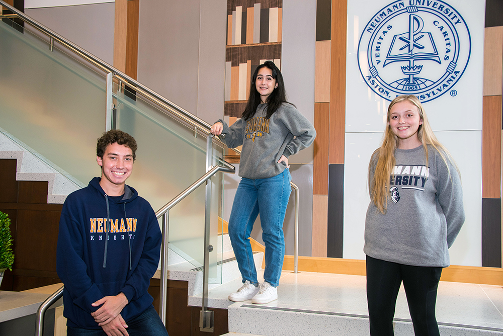 Three Honors Students Research COVID-Related Issues