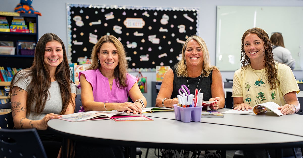 Bachmann 331 goes back to school