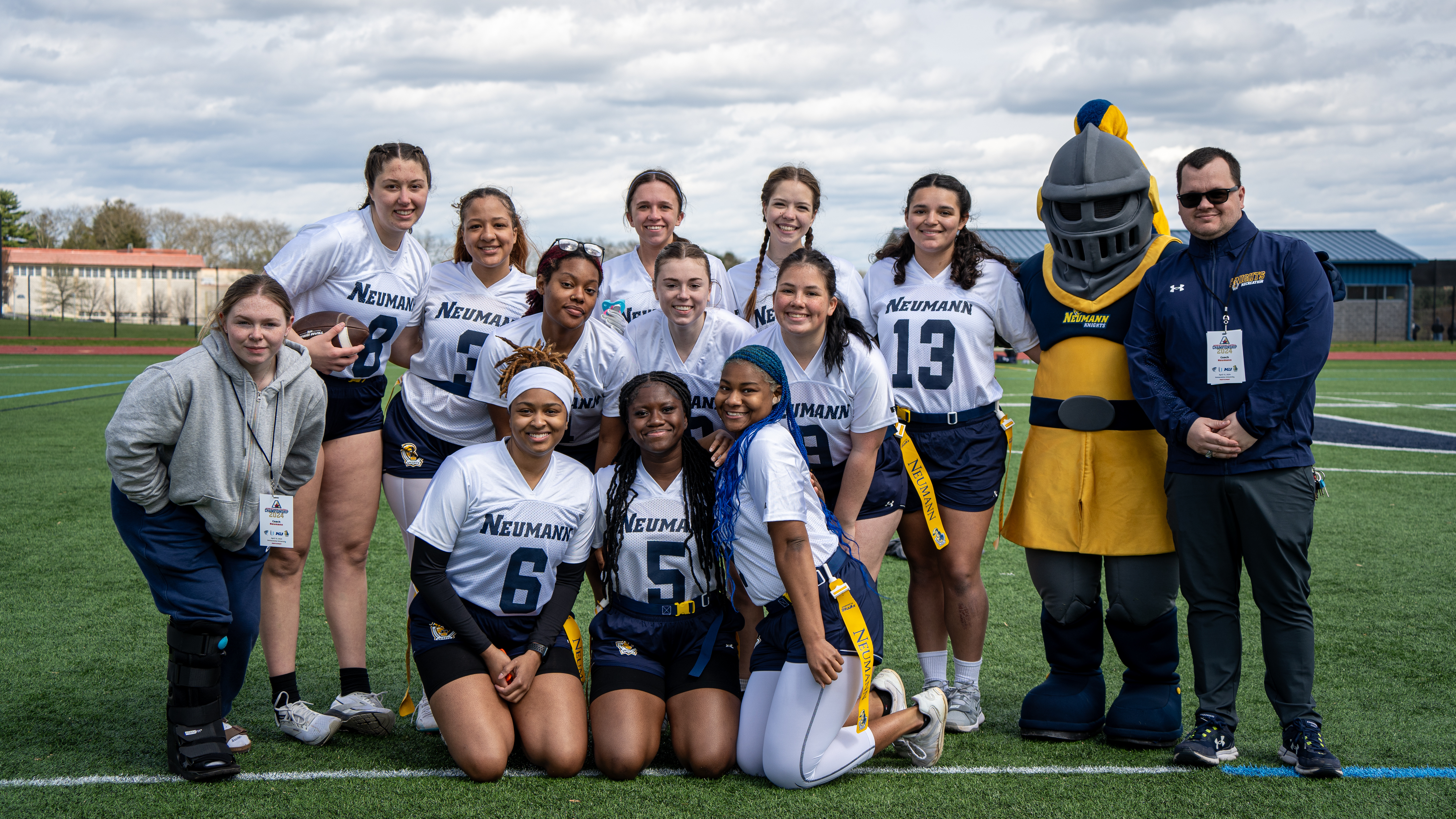 Front row: Ty’onna Wright, Celest Adjaglo, Sydnilah Nahim; Middle row: Donyjah Wilson, Olivia Putting, Yasmailyn Robles; Top row: Courtney Blackey, Giovanna Santorello, Ya’Nayshia Thomas, Hayley Strecker, Victoria Millward, Alexis Navarro, Sir Francis, Matt Lawson ’18 (Asst. Coach, Director of Club Sports)