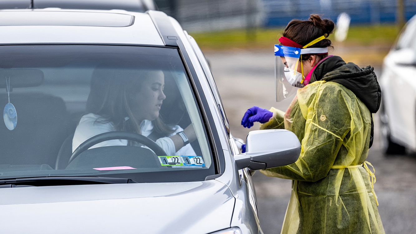 Mobile Lab Provides Virus Testing for Resident Students