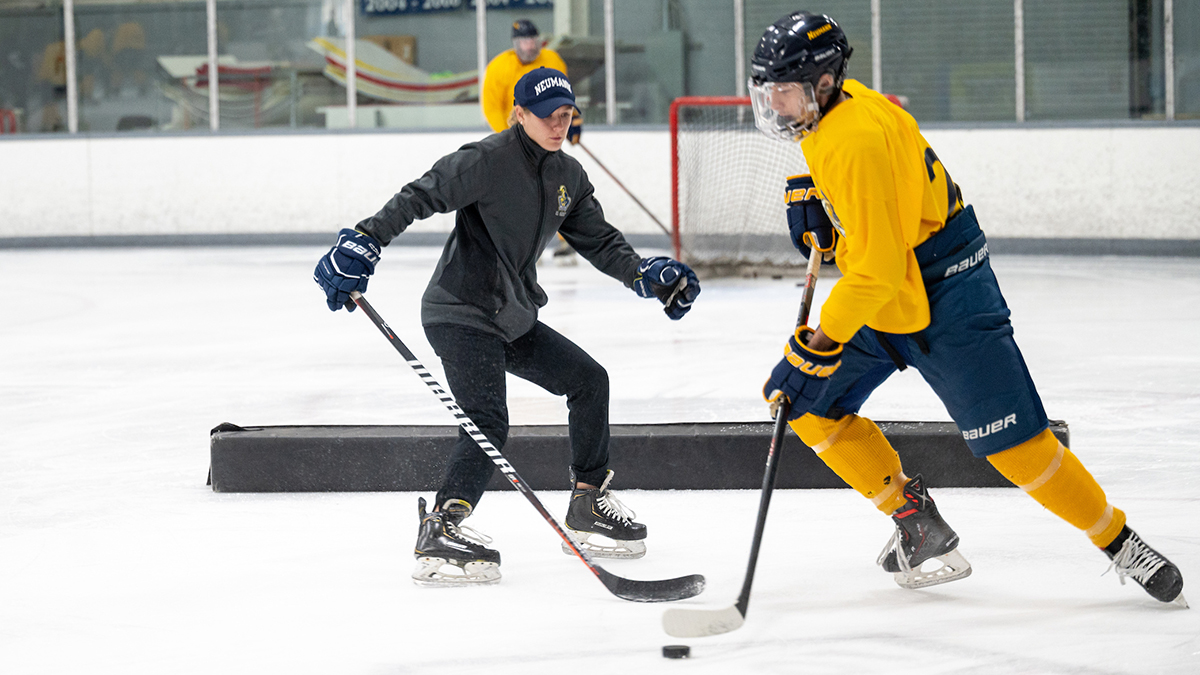 Knights Put Hockey’s﻿ Gender Tradition on Ice